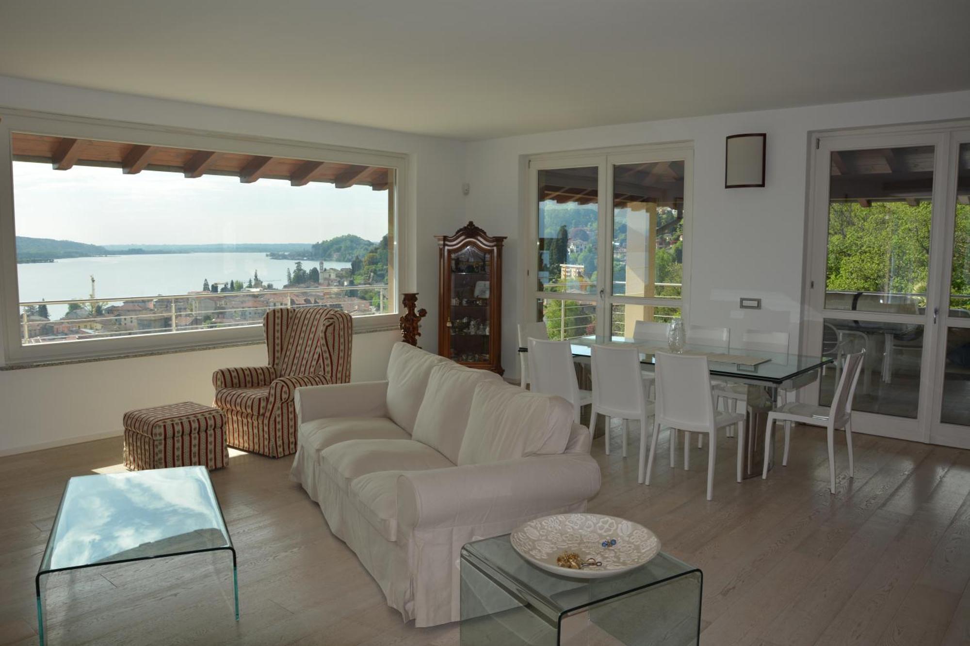 Apartmán Il Girasole Meina Pokoj fotografie