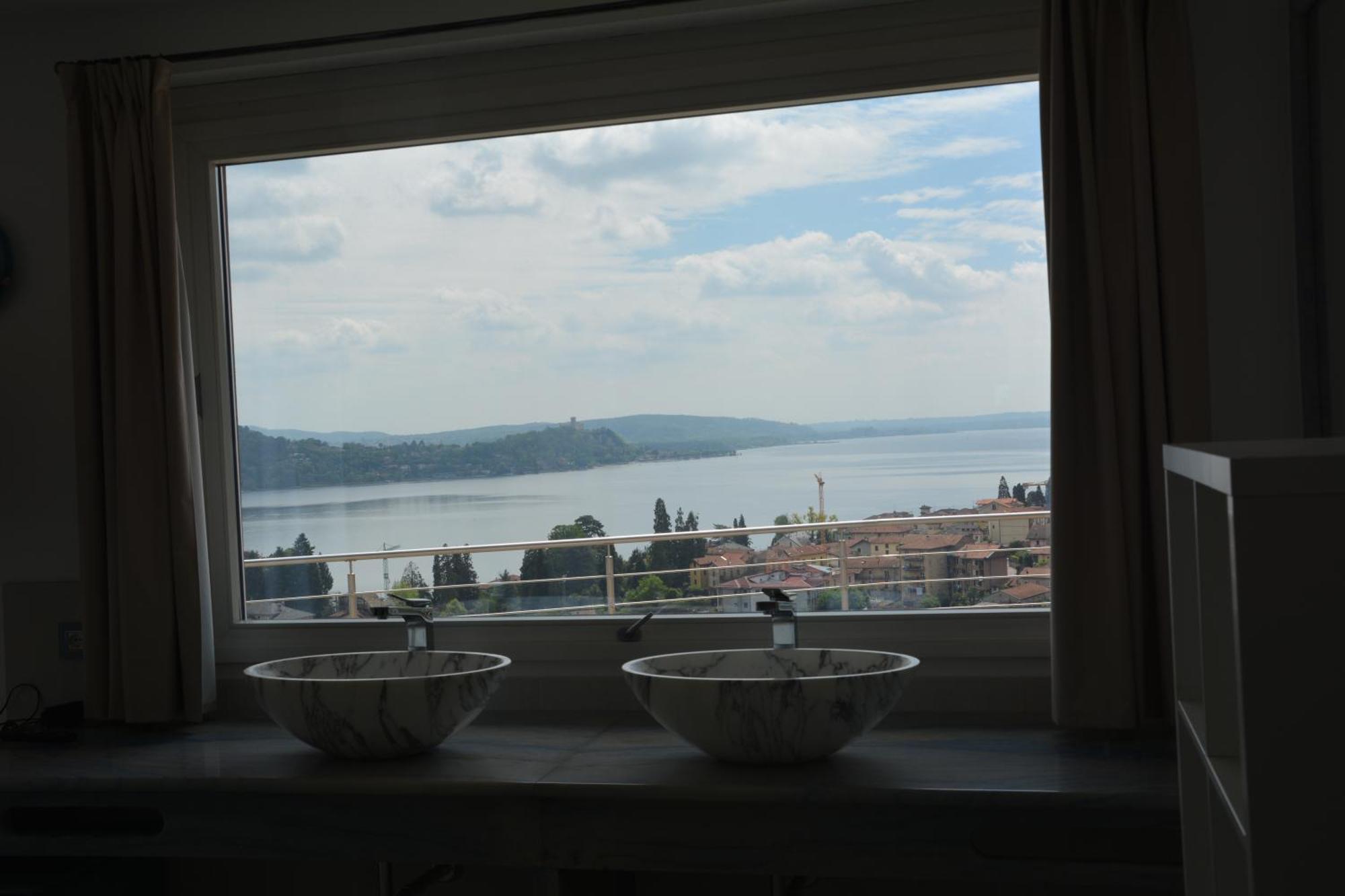 Apartmán Il Girasole Meina Pokoj fotografie