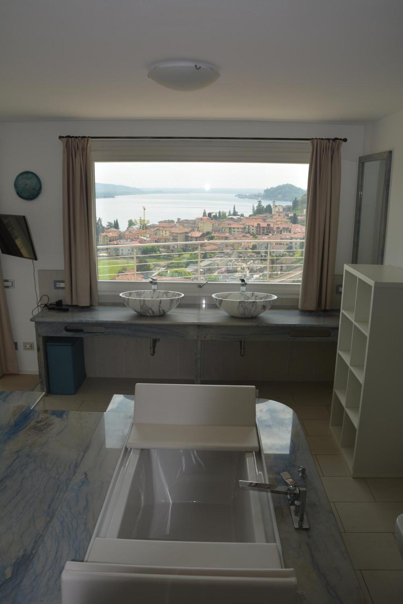 Apartmán Il Girasole Meina Pokoj fotografie